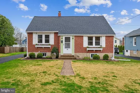 626 Jackson Ave, Glenside, PA 19038