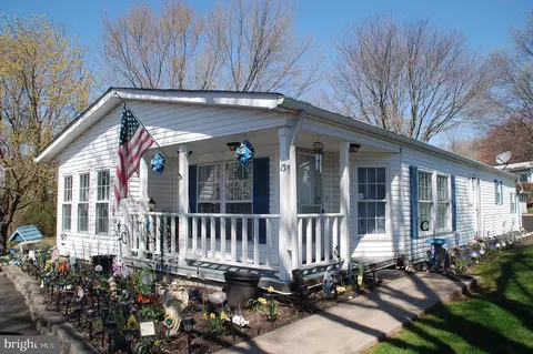 13 Devonshire Ct, Souderton, PA 18964