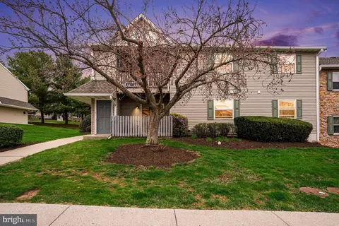 204 Horseshoe Dr #204, Royersford, PA 19468