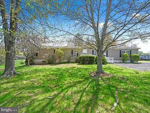 872 N Pleasantview Rd, Pottstown, PA 19464