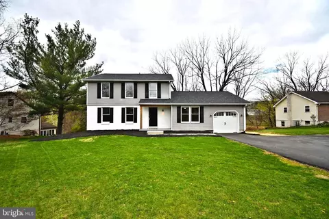 1230 Grosser Rd, Gilbertsville, PA 19525