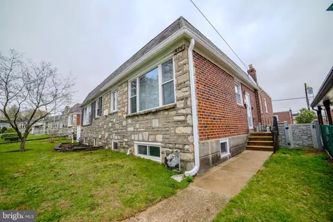 616 Calamia Dr, Norristown, PA 19401