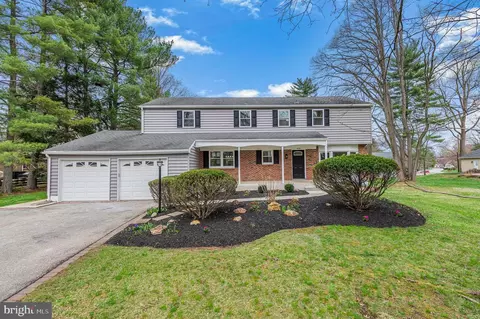4101 Fields Dr, Lafayette Hill, PA 19444
