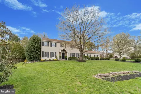 1018 Pinetown Rd, Fort Washington, PA 19034
