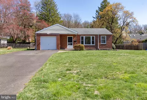 506 Hunters Ln, Oreland, PA 19075