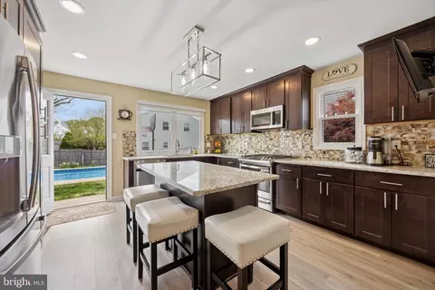 209 Susan Dr, Elkins Park, PA 19027