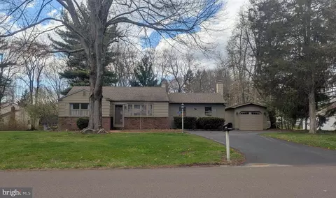 1234 Dickerson Rd, North Wales, PA 19454