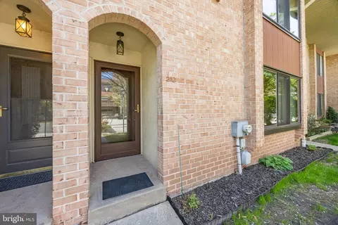212 Stonybrook #212, Eagleville, PA 19403