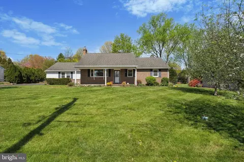 509 Vaughn Rd, Royersford, PA 19468