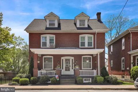 40 W 6th St, Pottstown, PA 19464