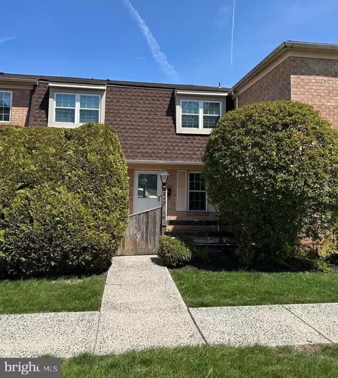 215 Arbour Ct, North Wales, PA 19454