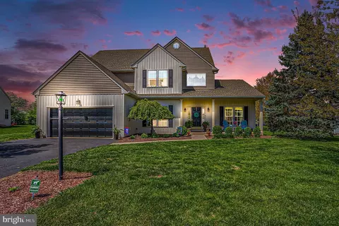 723 Daniel Dr, Collegeville, PA 19426