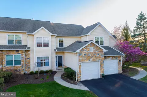 150 Medinah Dr, Blue Bell, PA 19422