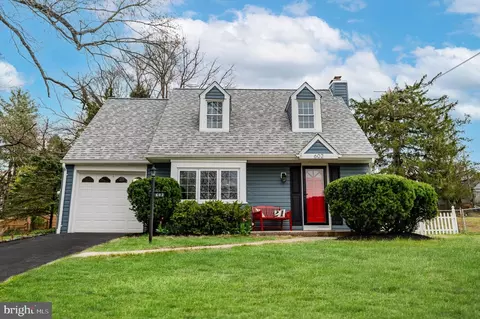 602 Lorraine Ave, Oreland, PA 19075