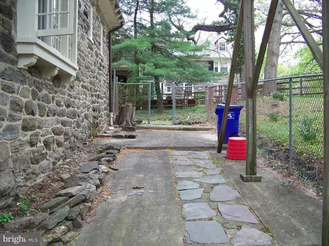 Exterior - 335 Bent Rd, Wyncote, PA 19095 photo 3 of 4