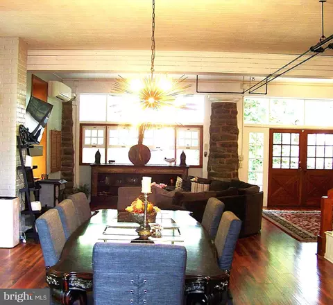 Dining - 335 Bent Rd, Wyncote, PA 19095 photo 2 of 6