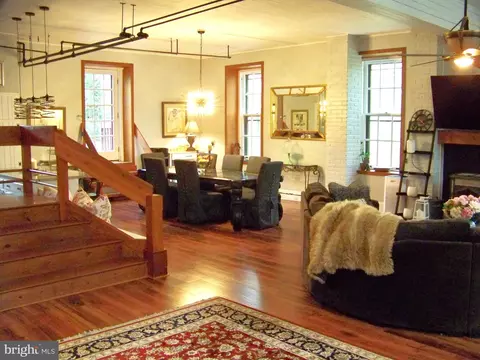 Dining - 335 Bent Rd, Wyncote, PA 19095 photo 3 of 6