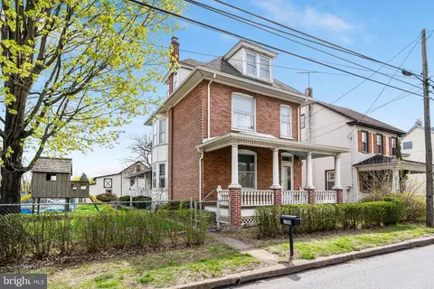 2384 E High St, Pottstown, PA 19464