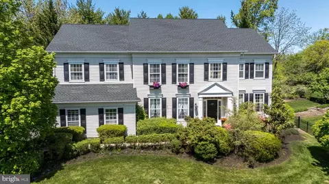 1041 Glendevon Dr, Ambler, PA 19002