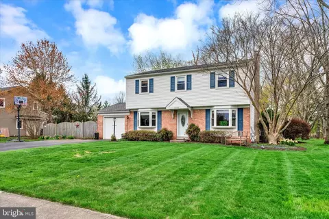 1900 Rampart Ln, Lansdale, PA 19446