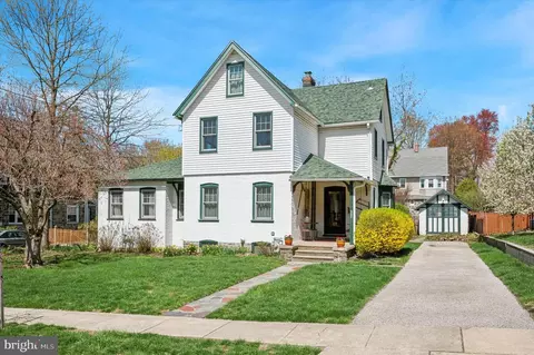 207 Chestnut Ave, Narberth, PA 19072