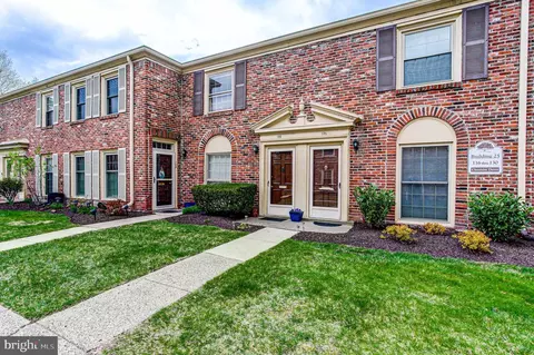 128 Cheshire Dr, Penllyn, PA 19422