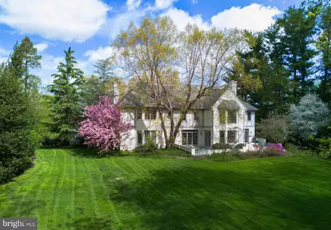 1542 Mount Pleasant Rd, Villanova, PA 19085