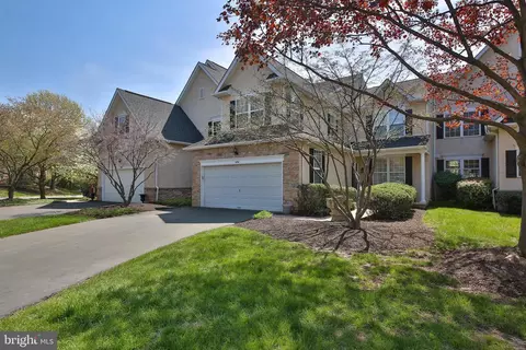 404 Tamworth Ct, Blue Bell, PA 19422