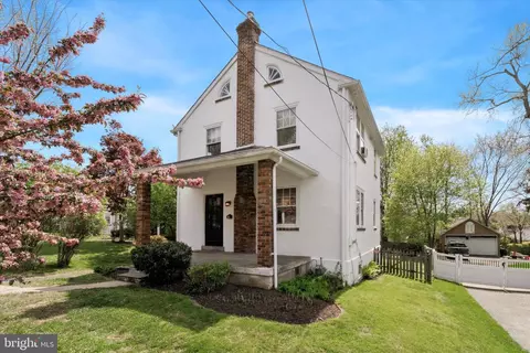 136 Erdenheim Rd, Glenside, PA 19038