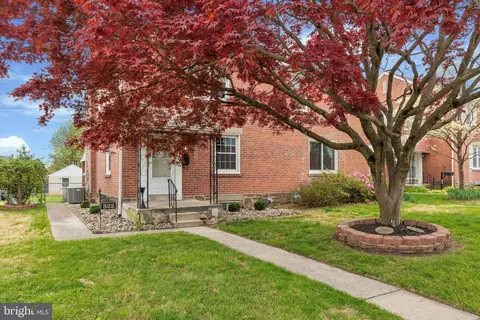 822 Buttonwood St, Norristown, PA 19401