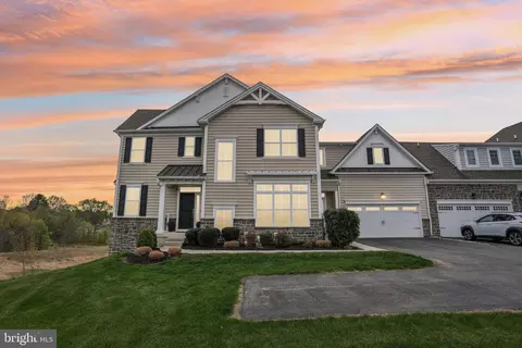 2208 Summit Dr, Royersford, PA 19468
