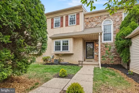1519 Corsley Ct, Ambler, PA 19002
