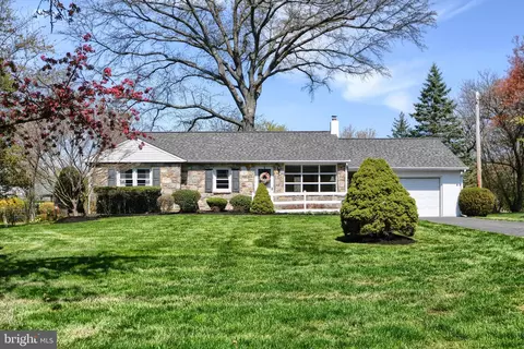 619 N Wales Rd, North Wales, PA 19454