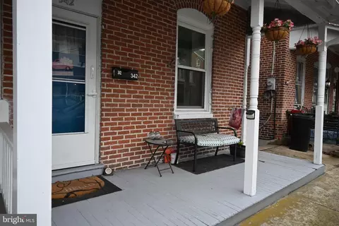 342 Jefferson St, East Greenville, PA 18041