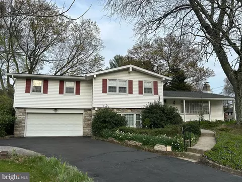 1611 Terrace Dr, Ambler, PA 19002