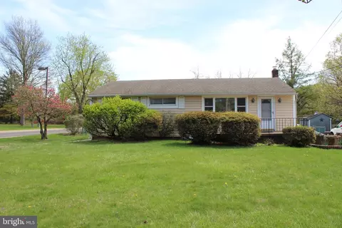 224 N Wales Rd, North Wales, PA 19454