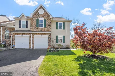 580 Harrington Ct, Harleysville, PA 19438
