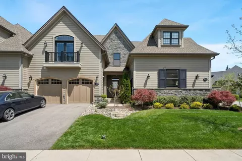 6179 Creekside Dr, Flourtown, PA 19031