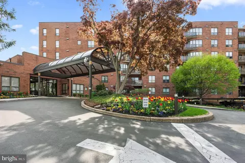 100 Breyer Dr #3G, Elkins Park, PA 19027
