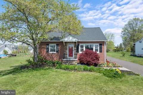 463 School Ln, Harleysville, PA 19438