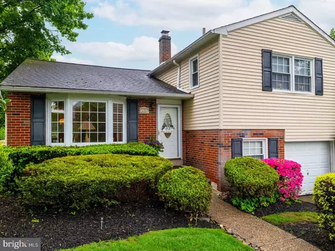 426 Rockledge Ave, Huntingdon Valley, PA 19006