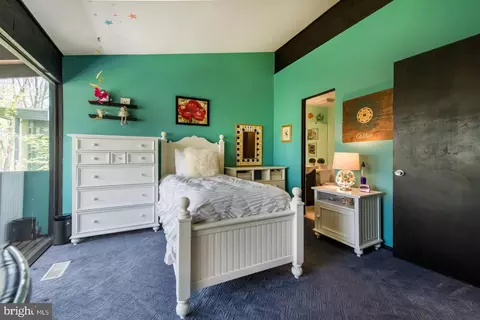 Bedroom - 340 Danell Rd, Wayne, PA 19087 photo 4 of 5
