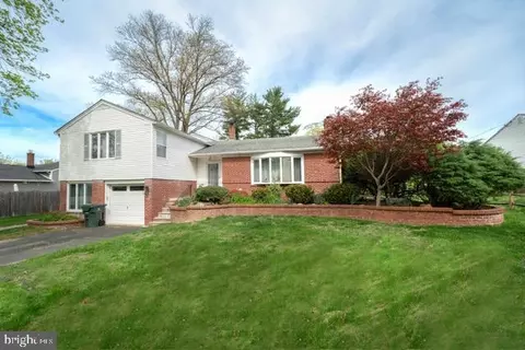 1363 Glenbrook Rd, Meadowbrook, PA 19046