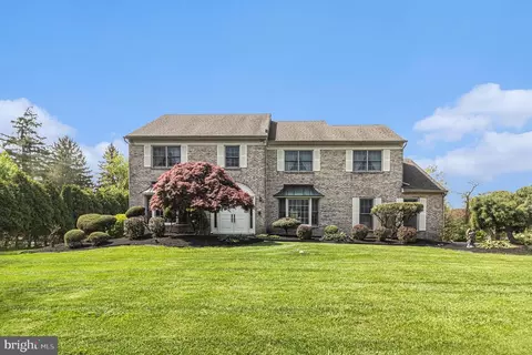 610 Wyndrise Dr, Blue Bell, PA 19422