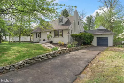 2546 Mansion Rd, Huntingdon Valley, PA 19006