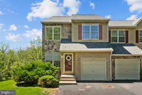 24 Dunkirk Ct, Norristown, PA 19403