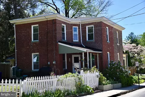 502 Willow St, Jenkintown, PA 19046