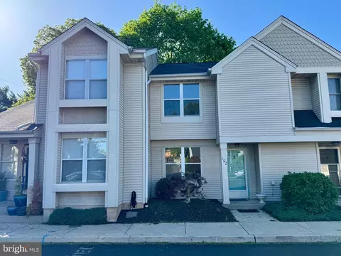 102 Allison Ct, Lansdale, PA 19446
