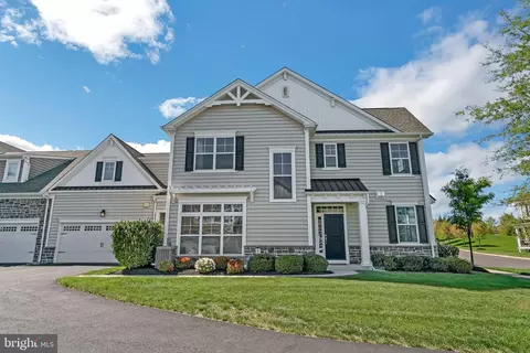 301 Summit Dr, Royersford, PA 19468