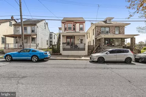 18 Chestnut St, Pottstown, PA 19464